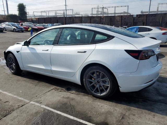 5YJ3E1EA0MF092756 - 2021 TESLA MODEL 3 WHITE photo 2