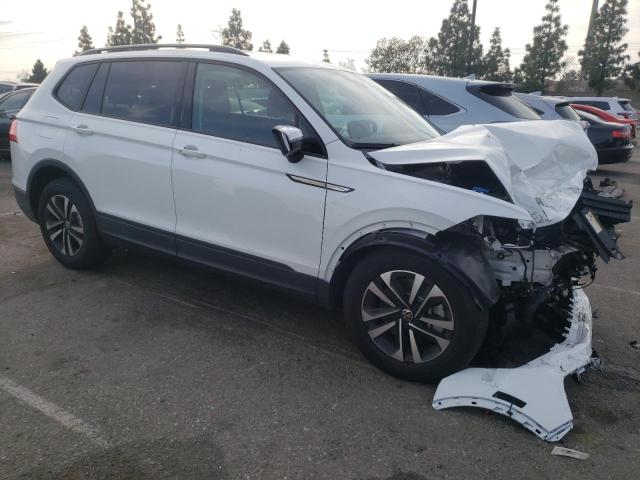 3VVRB7AX2PM142462 - 2023 VOLKSWAGEN TIGUAN S WHITE photo 4