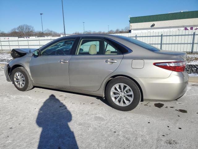 4T4BF1FK6FR445495 - 2015 TOYOTA CAMRY LE BEIGE photo 2