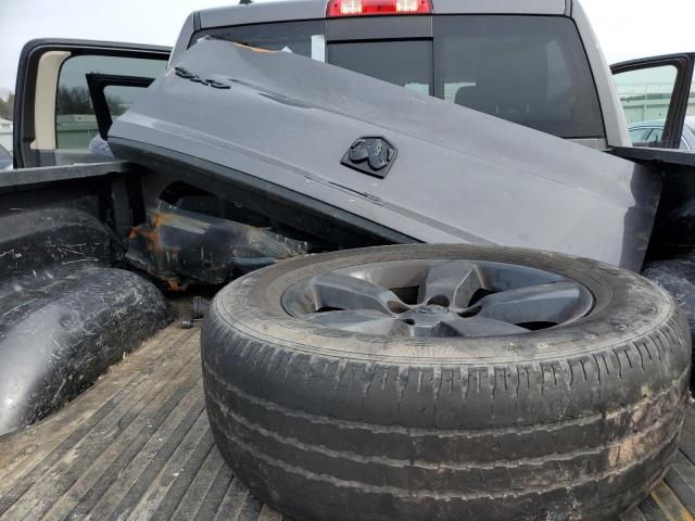 1C6RR7LG2KS677905 - 2019 RAM 1500 CLASS SLT ნაცრისფერი ფოტო 12