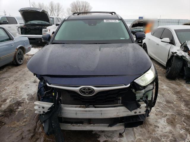 5TDGZRBH7NS589435 - 2022 TOYOTA HIGHLANDER XLE BLUE photo 5