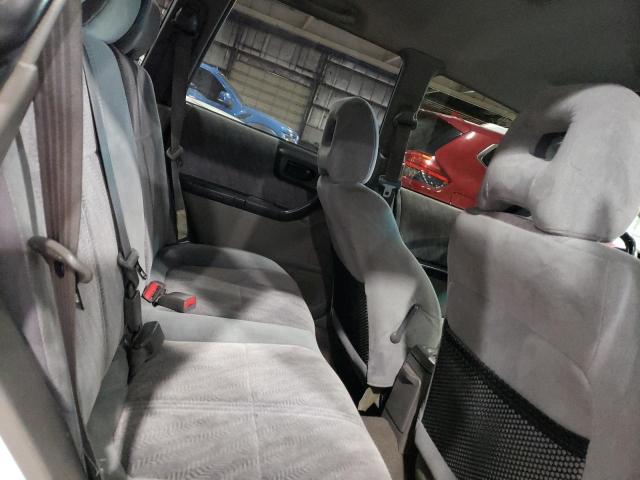 JF1SF65551H722586 - 2001 SUBARU FORESTER S WHITE photo 10