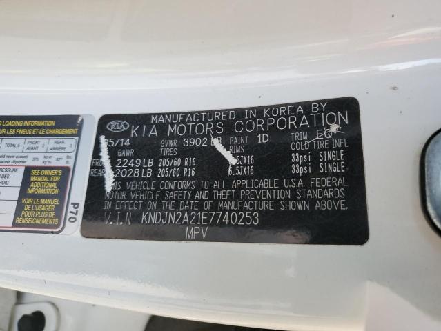 KNDJN2A21E7740253 - 2014 KIA SOUL WHITE photo 13