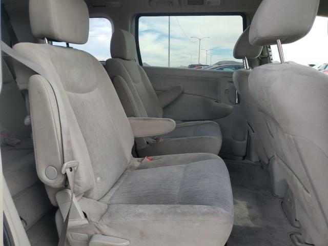 JN8AE2KP8F9123131 - 2015 NISSAN QUEST S SILVER photo 11