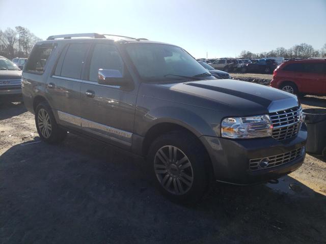 5LMJJ2J58DEL09160 - 2013 LINCOLN NAVIGATOR 灰色 照片 4