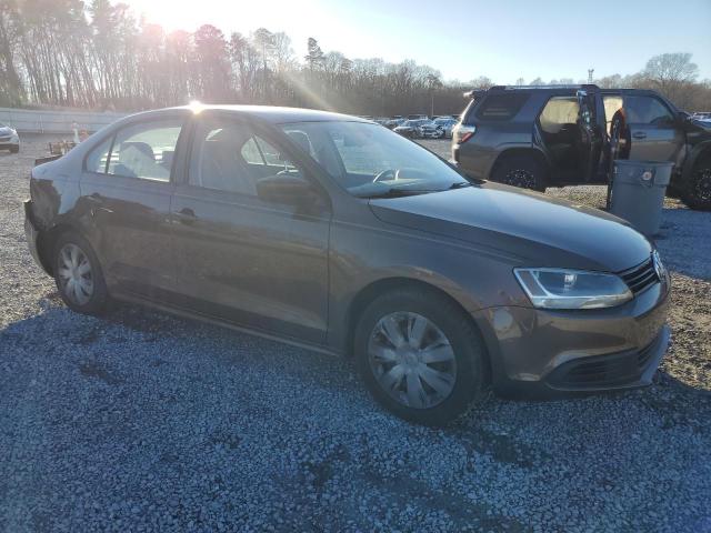 3VW2K7AJXEM236059 - 2014 VOLKSWAGEN JETTA BASE BROWN photo 4