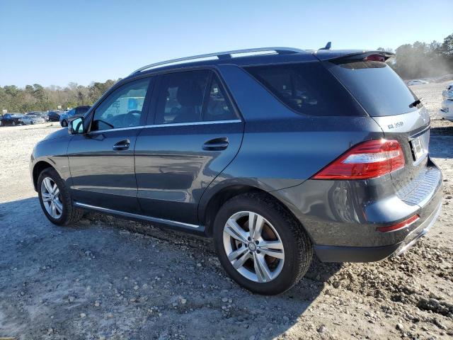 4JGDA5HBXCA076109 - 2012 MERCEDES-BENZ ML 350 4MATIC BLUE photo 2