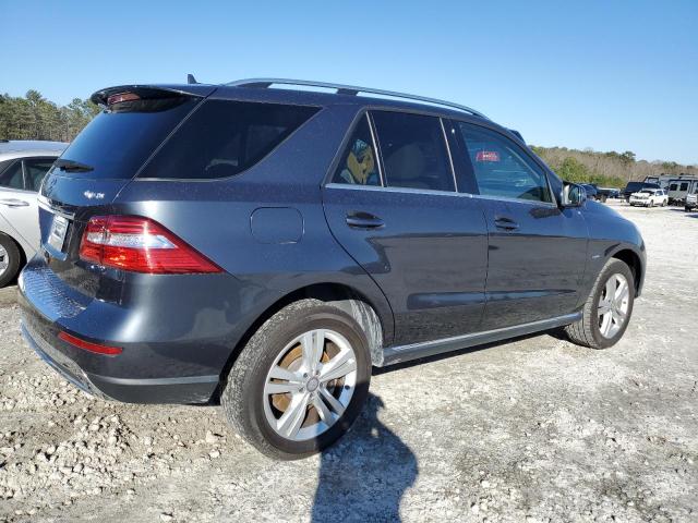 4JGDA5HBXCA076109 - 2012 MERCEDES-BENZ ML 350 4MATIC BLUE photo 3