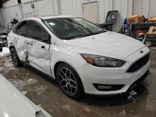 1FADP3H21HL228593 - 2017 FORD FOCUS SEL WHITE photo 4