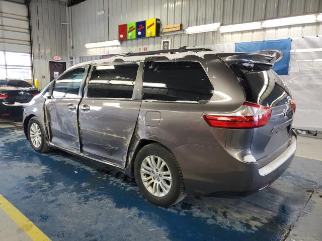 5TDYK3DC6FS630873 - 2015 TOYOTA SIENNA XLE GRAY photo 2