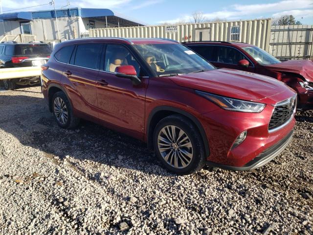 5TDFZRBH3MS107411 - 2021 TOYOTA HIGHLANDER PLATINUM MAROON photo 4