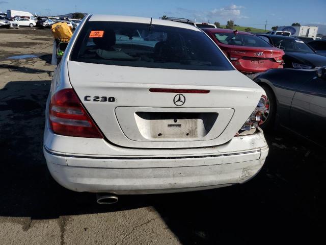 WDBRF52H06F824204 - 2006 MERCEDES-BENZ C 230 WHITE photo 6