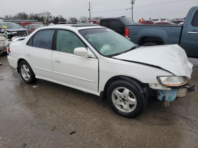 1HGCG1651YA019682 - 2000 HONDA ACCORD EX WHITE photo 4