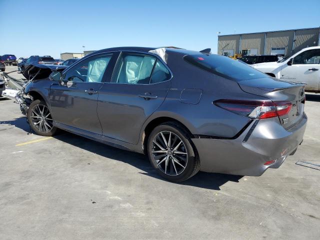 4T1G11AK3PU741971 - 2023 TOYOTA CAMRY SE NIGHT SHADE GRAY photo 2