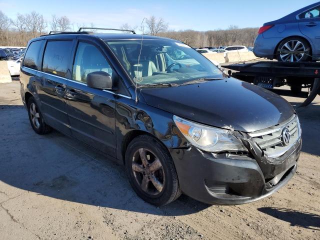 2V4RW3DG9BR695365 - 2011 VOLKSWAGEN ROUTAN SE BLACK photo 4