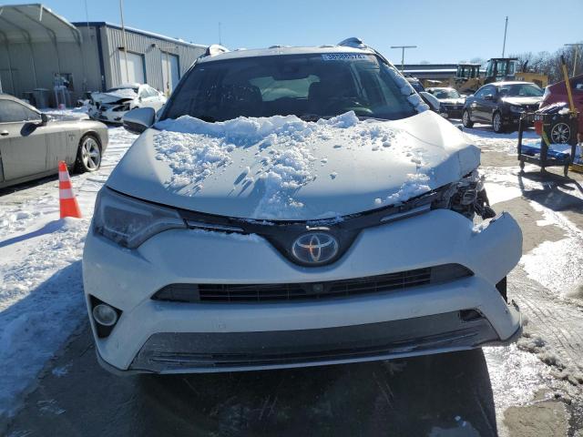 JTMDJREVXJD169458 - 2018 TOYOTA RAV4 HV LIMITED WHITE photo 5