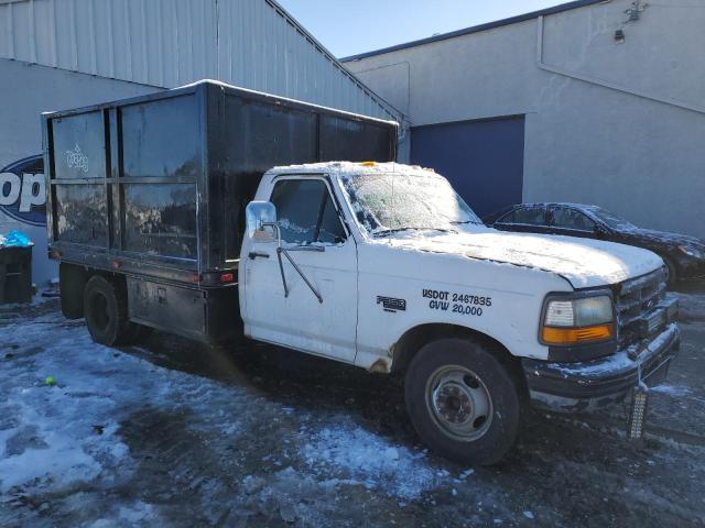 1FDKF37K9RNB53049 - 1994 FORD F350 WHITE photo 4