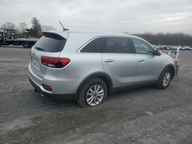 5XYPGDA32KG571965 - 2019 KIA SORENTO L SILVER photo 3