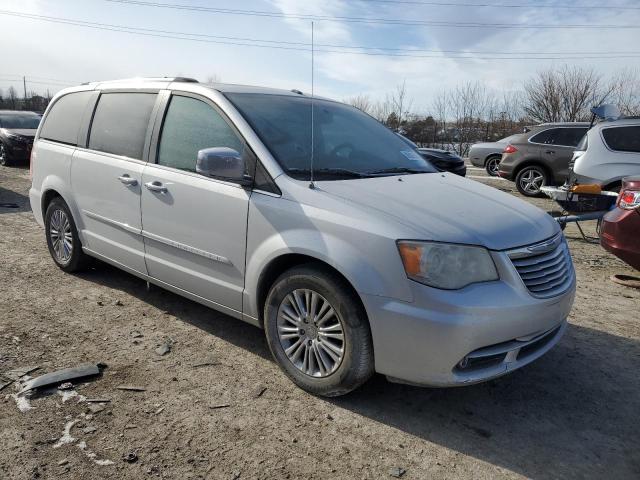 2A4RR6DGXBR683819 - 2011 CHRYSLER TOWN & COU LIMITED WHITE photo 4