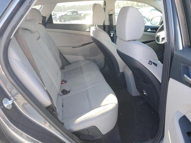 KM8J23A45KU981256 - 2019 HYUNDAI TUCSON SE GRAY photo 11