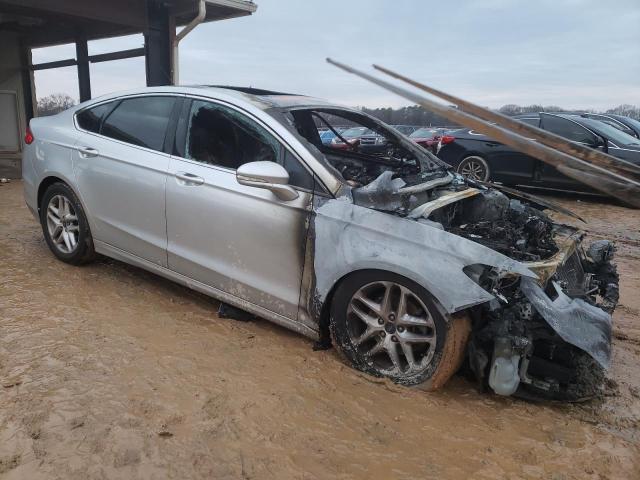 3FA6P0HR9DR228938 - 2013 FORD FUSION SE SILVER photo 4