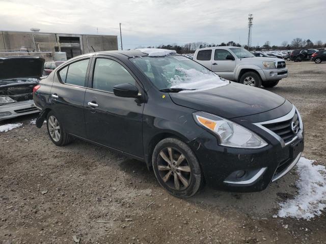 3N1CN7AP0HL834158 - 2017 NISSAN VERSA S BLACK photo 4