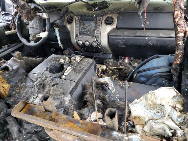 5TFRM5F19JX133535 - 2018 TOYOTA TUNDRA DOUBLE CAB SR/SR5 BLACK photo 8