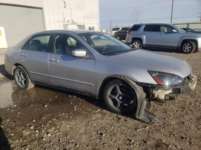 JHMCM56304C014998 - 2004 HONDA ACCORD LX GRAY photo 4