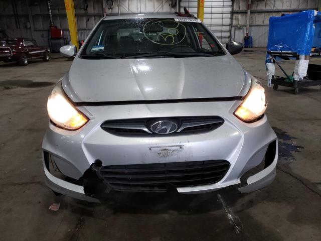 KMHCU4AEXDU427151 - 2013 HYUNDAI ACCENT GLS SILVER photo 5