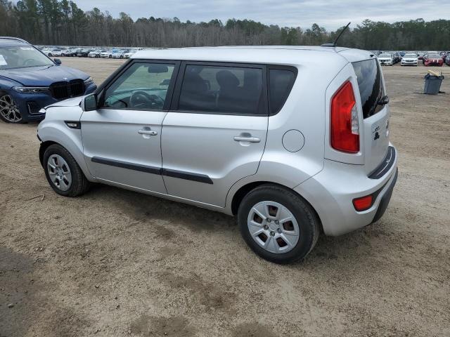 KNDJT2A59D7770129 - 2013 KIA SOUL SILVER photo 2