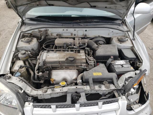 KMHCG45C94U555817 - 2004 HYUNDAI ACCENT GL SILVER photo 11