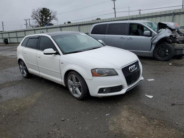 WAUKJAFM9CA035329 - 2012 AUDI A3 PREMIUM PLUS WHITE photo 4