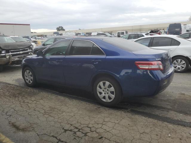 4T1BF3EK3BU636325 - 2011 TOYOTA CAMRY BASE BLUE photo 2