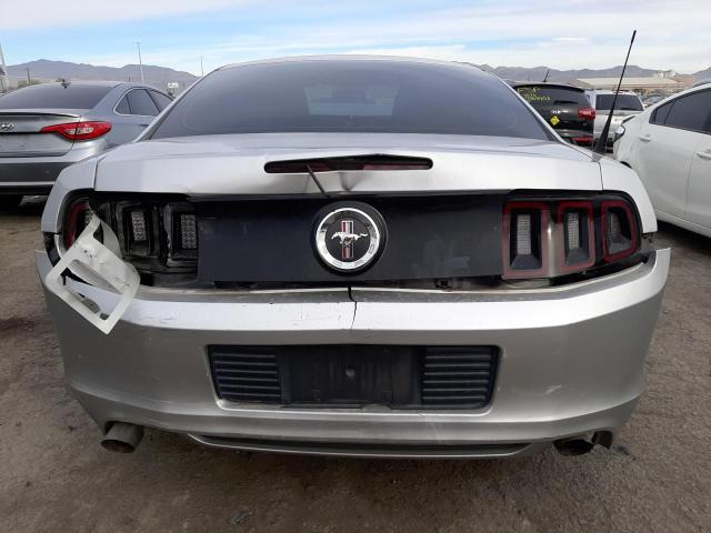 1ZVBP8AM2D5219102 - 2013 FORD MUSTANG SILVER photo 6