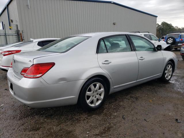 4T1BK36B85U008887 - 2005 TOYOTA AVALON XL SILVER photo 3