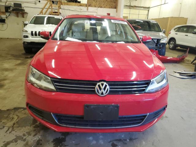 3VWD07AJ9EM363352 - 2014 VOLKSWAGEN JETTA SE RED photo 5