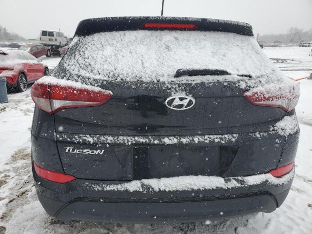 KM8J23A42HU422868 - 2017 HYUNDAI TUCSON SE BLACK photo 6