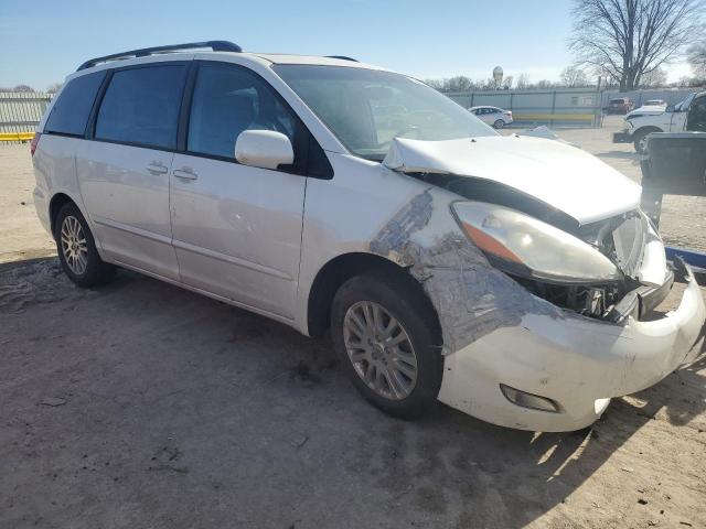 5TDZK22C29S267588 - 2009 TOYOTA SIENNA XLE WHITE photo 4