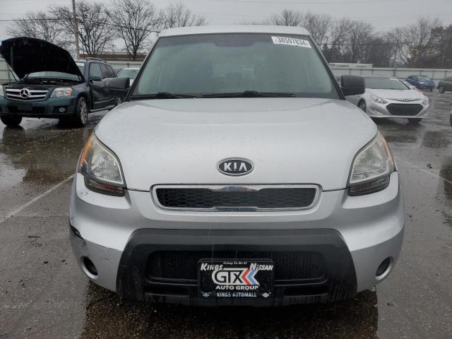 KNDJT2A14B7309334 - 2011 KIA SOUL SILVER photo 5