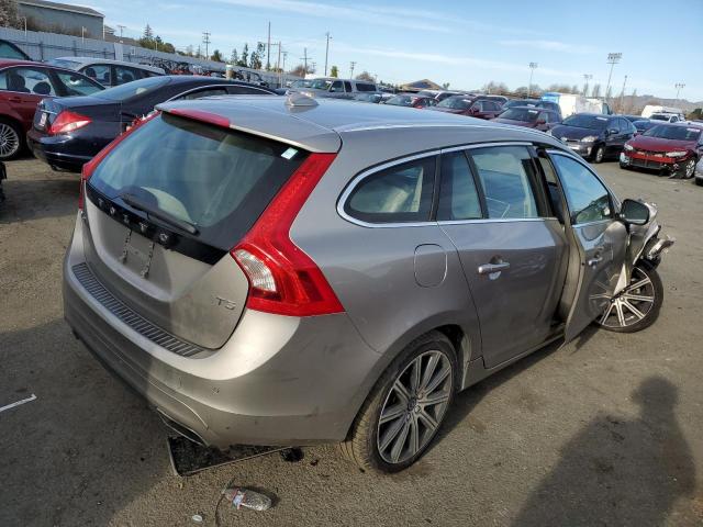 YV140MEM6F1259786 - 2015 VOLVO V60 PLATINUM GOLD photo 3