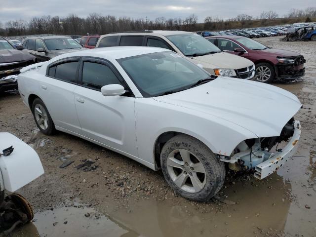 2C3CDXBG8CH185214 - 2012 DODGE CHARGER SE WHITE photo 4