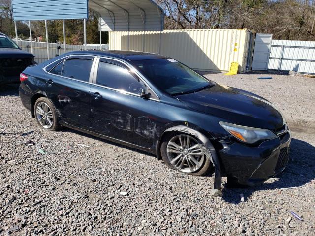 4T1BF1FK0FU063375 - 2015 TOYOTA CAMRY SE LE 黑色 照片 4