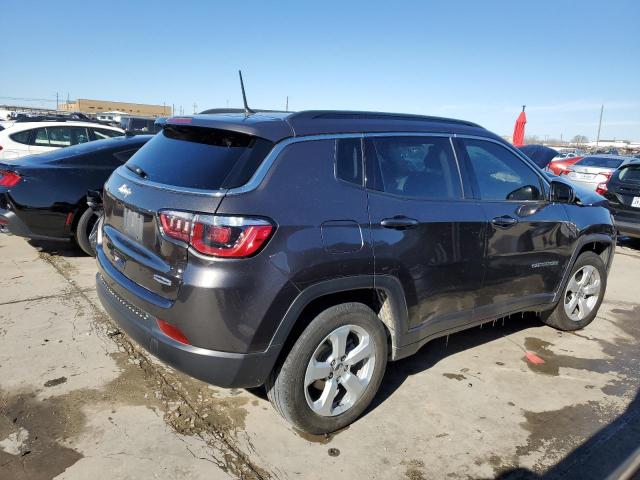 3C4NJCBB0JT471430 - 2018 JEEP COMPASS LATITUDE GRAY photo 3