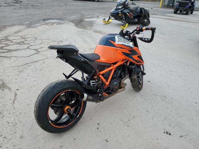 VBKV3940XLM925649 - 2020 KTM 1290 SUPER DUKE R ORANGE photo 4