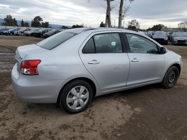 JTDBT923571144191 - 2007 TOYOTA YARIS SILVER photo 3