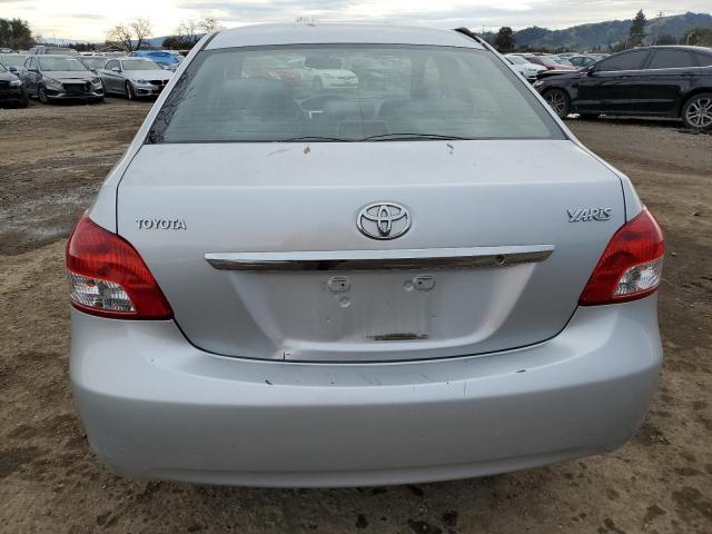 JTDBT923571144191 - 2007 TOYOTA YARIS SILVER photo 6