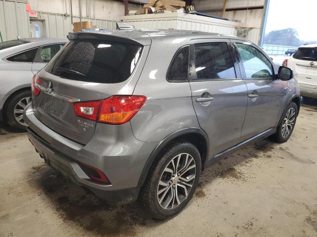 JA4AP3AW4JU000317 - 2018 MITSUBISHI OUTLANDER ES ნაცრისფერი ფოტო 3