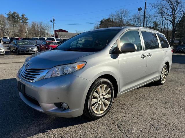 5TDDK3DC4BS010693 - 2011 TOYOTA SIENNA XLE SILVER photo 2