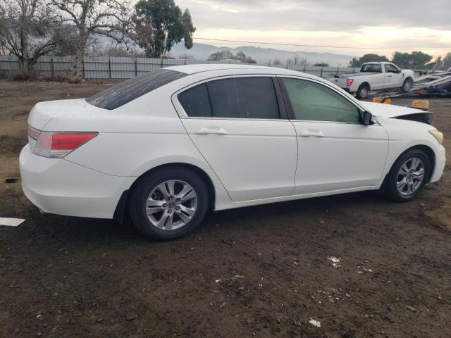 1HGCP2F43BA028422 - 2011 HONDA ACCORD LXP WHITE photo 3