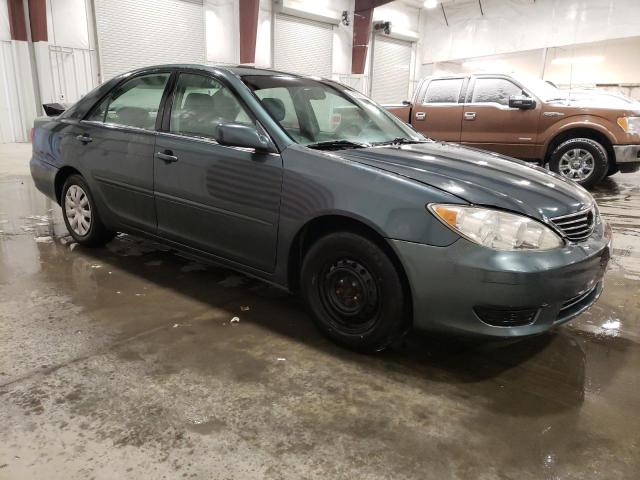 4T1BE30K05U395242 - 2005 TOYOTA CAMRY LE GREEN photo 4